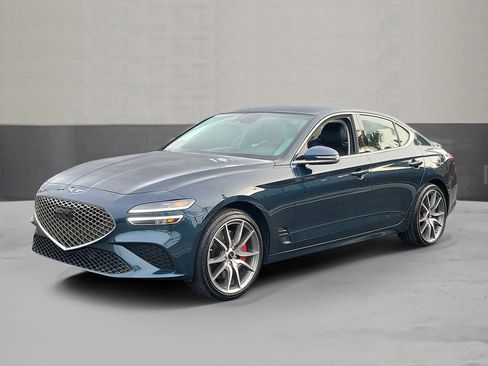 Certified 2025 Genesis G70 2.5T image 1