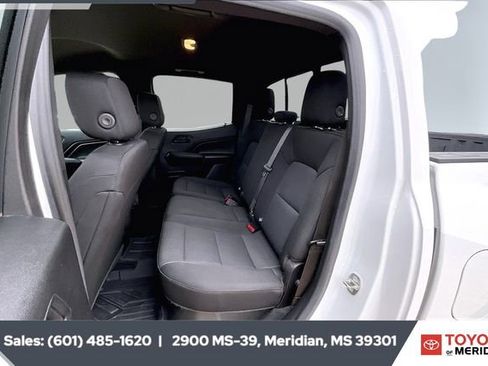 Used 2023 Chevrolet Colorado Trail Boss w/ Technology Package image 18