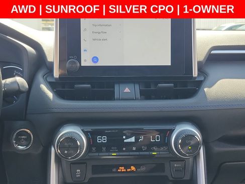 Used 2023 Toyota RAV4 SE AWD/4WD image 28