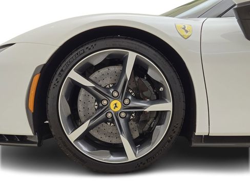 Used 2024 Ferrari SF90 Spider image 13