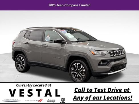 Used 2023 Jeep Compass Limited AWD/4WD image 1