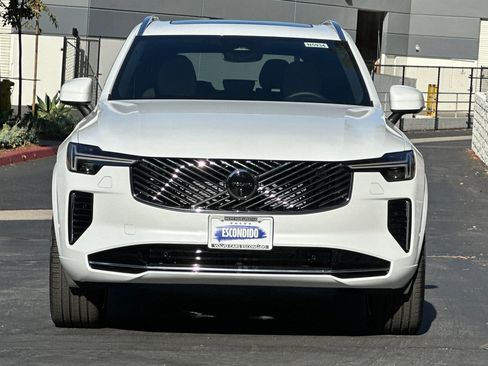 New 2026 Volvo XC90 B6 Plus w/ Protection Package Premier image 3