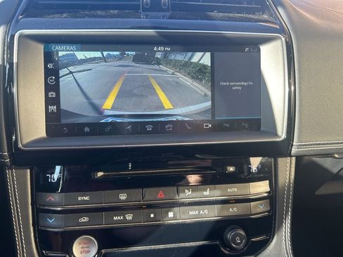 Used 2017 Jaguar F-PACE S image 22