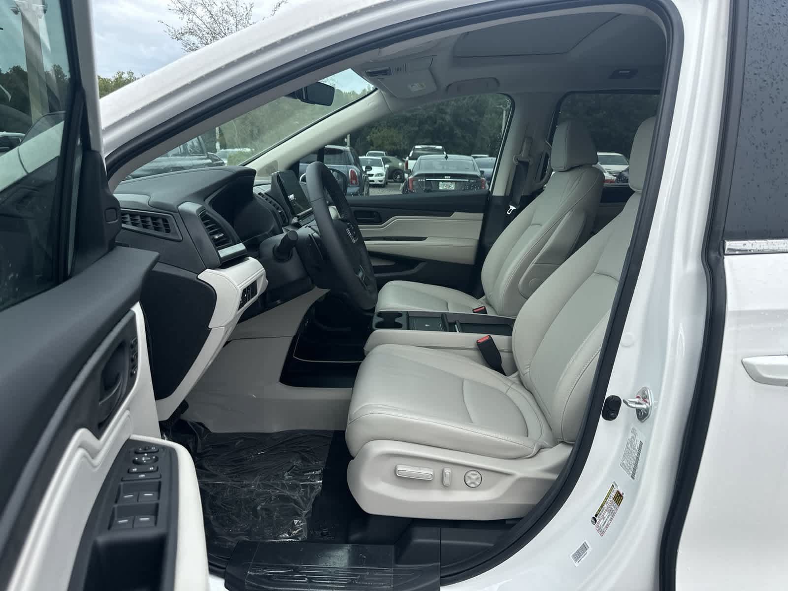 New 2026 Honda Odyssey EX-L image 2