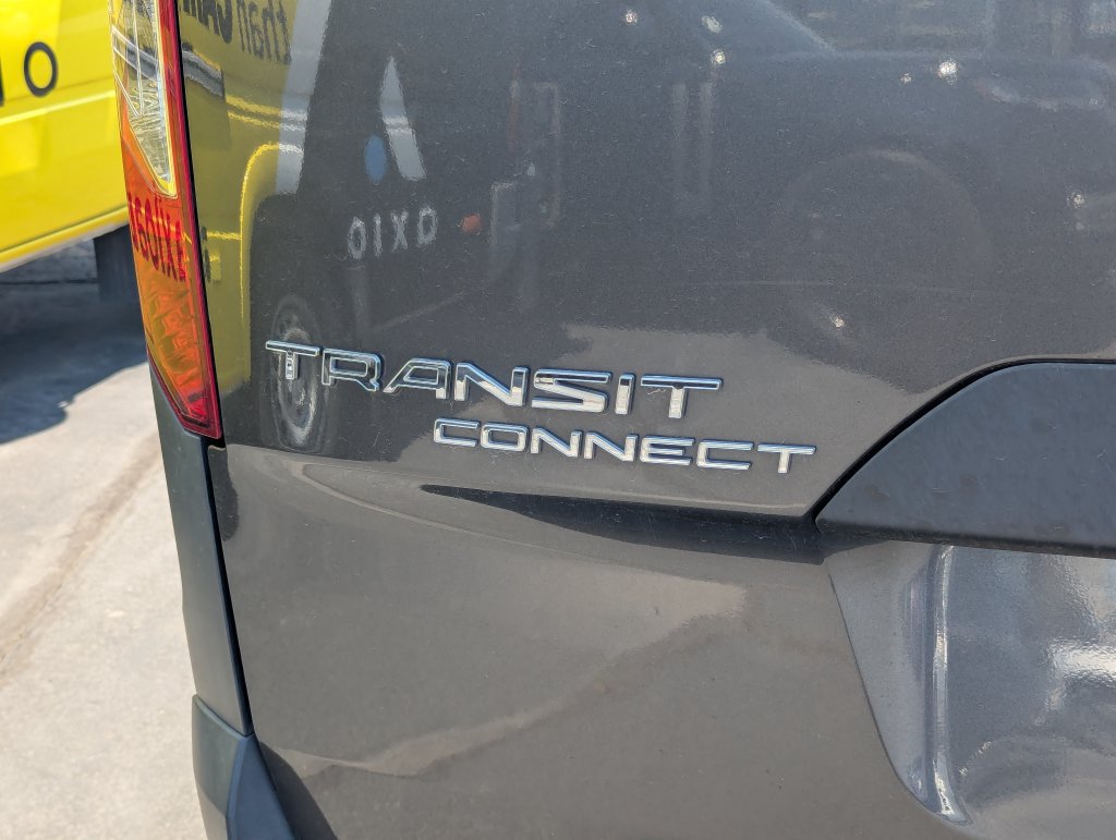 Used 2018 Ford Transit Connect XL FWD image 5