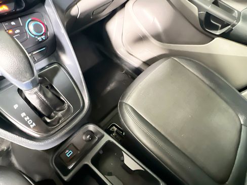 Used 2022 Ford Transit Connect XL image 25