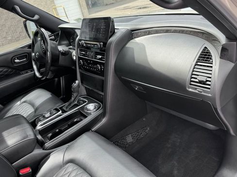 Used 2024 INFINITI QX80 Sensory AWD/4WD image 31