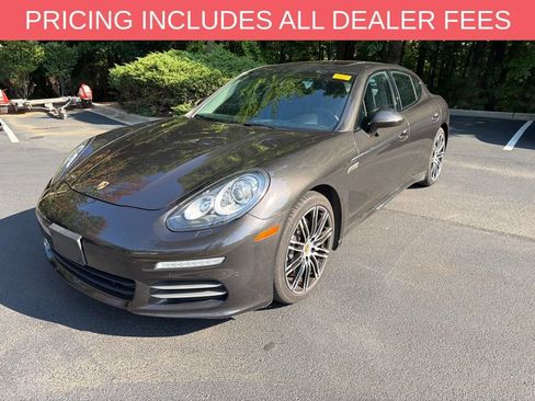 Used 2016 Porsche Panamera 4 Edition AWD/4WD image 3