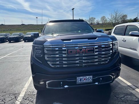 Used 2023 GMC Sierra 1500 Denali w/ Technology Package image 7