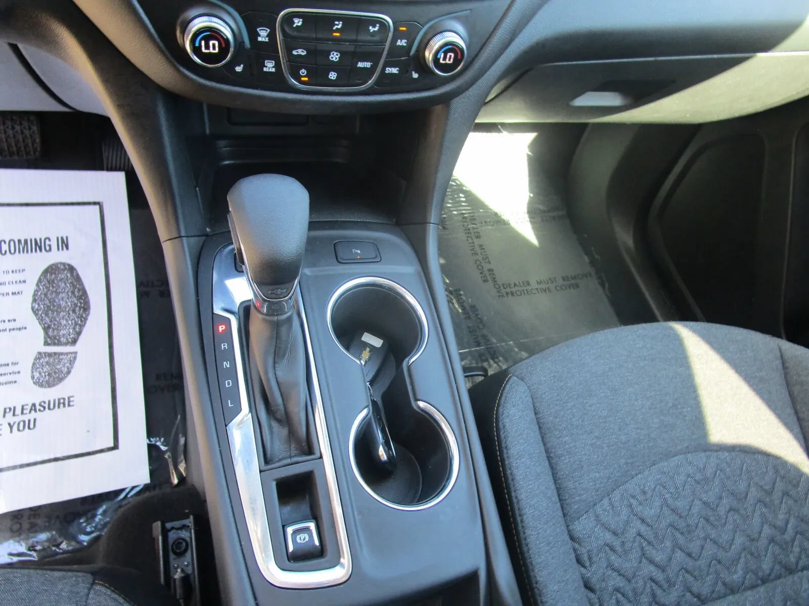 Used 2023 Chevrolet Equinox LT AWD/4WD image 18