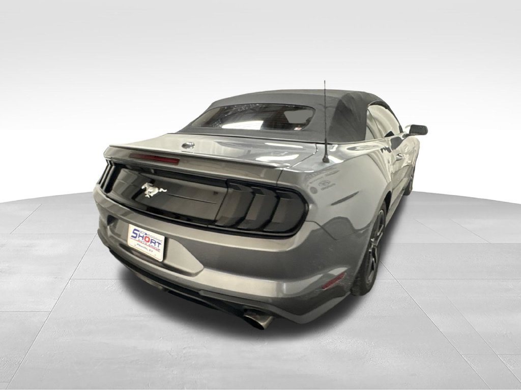 Used 2022 Ford Mustang Premium RWD image 9