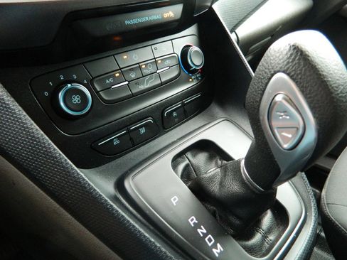 Used 2021 Ford Transit Connect XL FWD image 17
