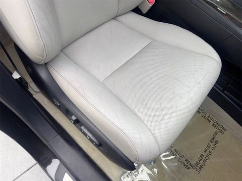 Used 2013 Lexus RX 450h FWD image 46