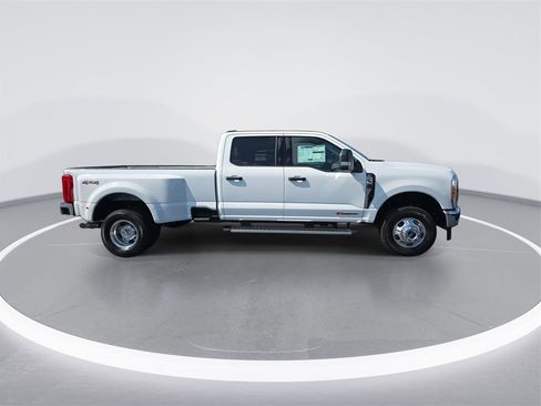 New 2026 Ford F350 XLT image 9