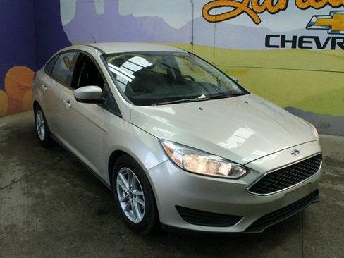 Used 2018 Ford Focus SE image 4
