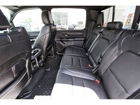 Used 2024 RAM 1500 Limited AWD/4WD image 9
