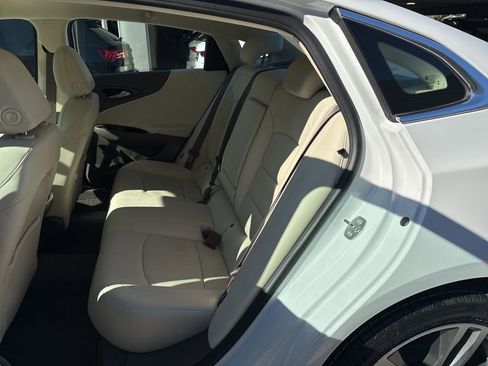 Used 2024 Chevrolet Malibu LT image 14
