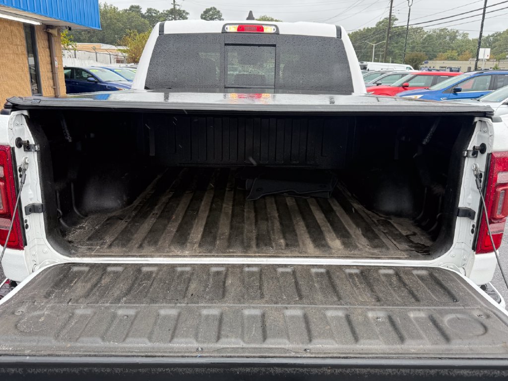 Used 2023 RAM 1500 Laramie AWD/4WD image 19