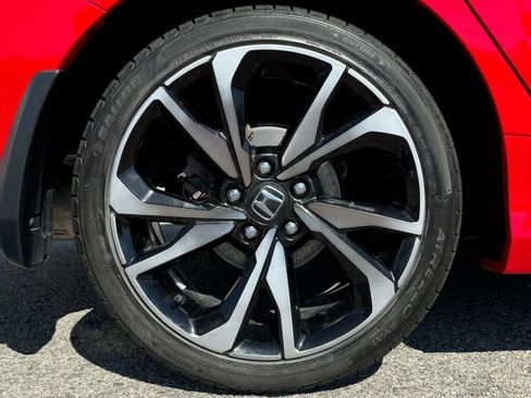 Used 2019 Honda Civic Sport image 11