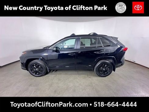 Used 2023 Toyota RAV4 SE w/ Convenience Package AWD/4WD image 6