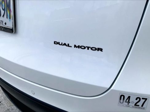 Used 2022 Tesla Model Y Long Range AWD/4WD image 7
