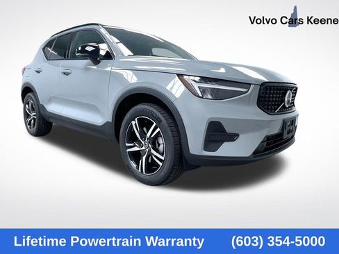 New 2026 Volvo XC40 B5 Core w/ Climate Package image 1