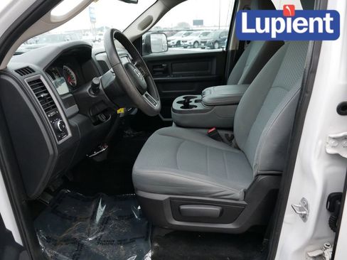 Used 2017 RAM 1500 Express image 13