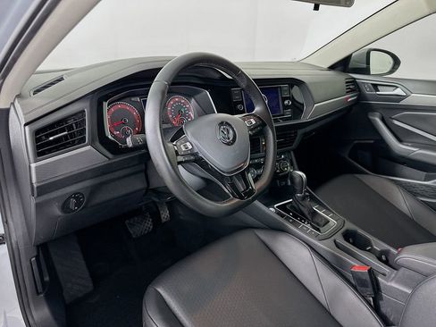 Used 2019 Volkswagen Jetta SE image 9