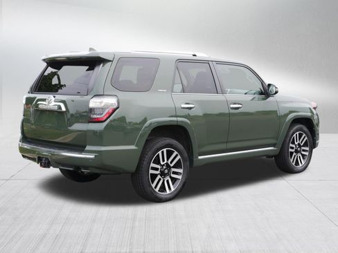Used 2022 Toyota 4Runner Limited AWD/4WD image 7