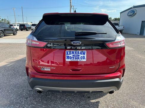 Used 2024 Ford Edge Titanium AWD/4WD image 5