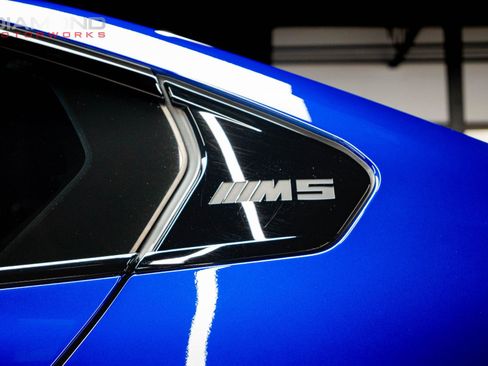 Used 2025 BMW M5 w/ Carbon Package image 41