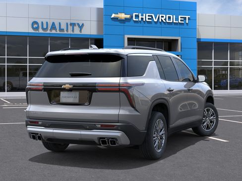 New 2026 Chevrolet Traverse LT w/ Driver Confidence Package FWD image 28