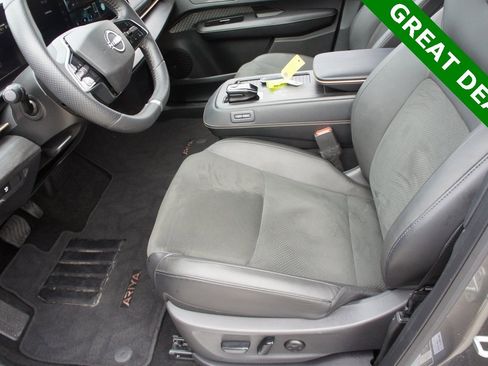 Used 2023 Nissan Ariya AWD image 27