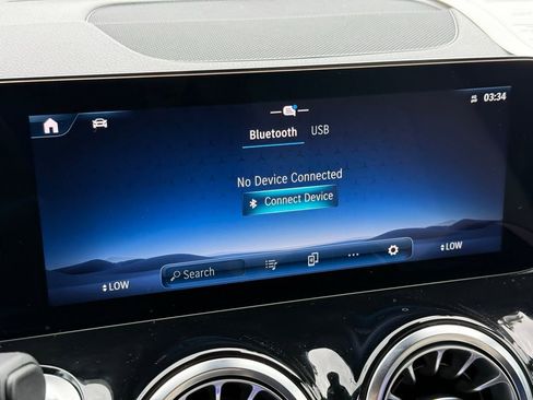 Used 2026 Mercedes-Benz GLB 250 image 7