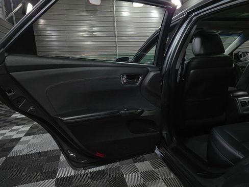 Used 2018 Toyota Avalon XLE Premium image 34