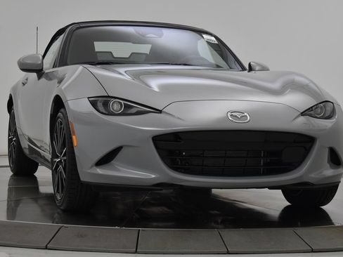 New 2026 MAZDA MX-5 Miata Grand Touring w/ Weather Package RWD image 12