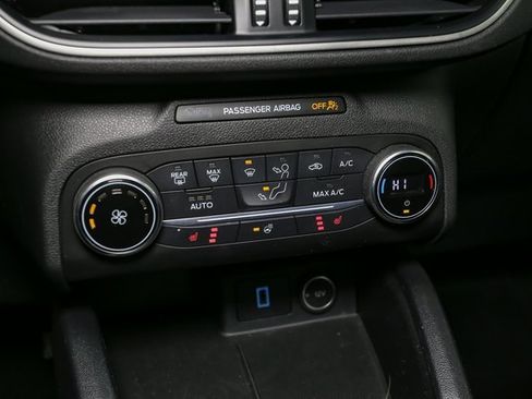 Used 2020 Ford Escape SEL image 28