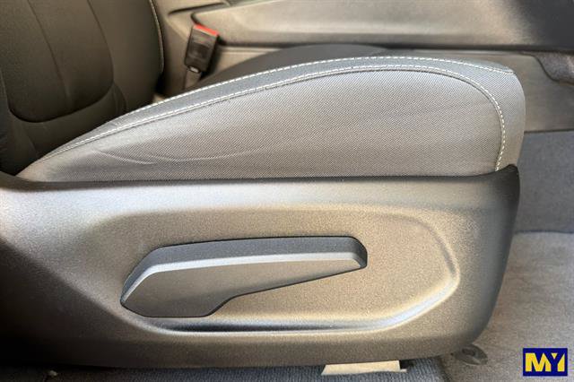 Used 2024 Jeep Grand Cherokee Laredo X RWD image 22