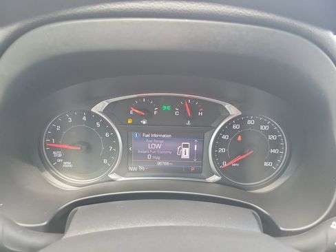 Used 2022 GMC Terrain SLE image 21