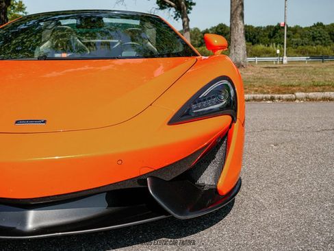 Used 2019 McLaren 570S Spider image 53
