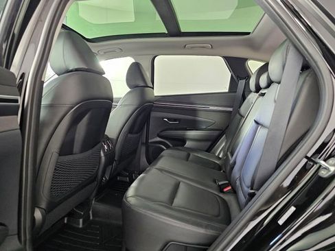 Used 2022 Hyundai Tucson Limited AWD/4WD image 19