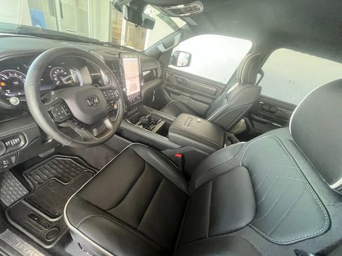New 2025 RAM 1500 Limited AWD/4WD image 20
