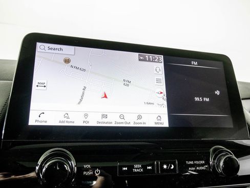 Used 2024 Nissan Armada SL image 25