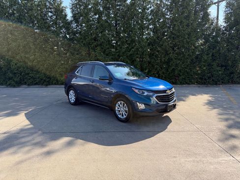 Used 2019 Chevrolet Equinox LT w/ Sun & Navigation Package image 1