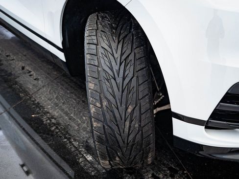 Used 2023 Land Rover Range Rover Velar R-Dynamic S image 43