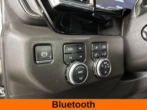 Used 2023 GMC Sierra 1500 SLT w/ SLT Premium Package AWD/4WD image 12