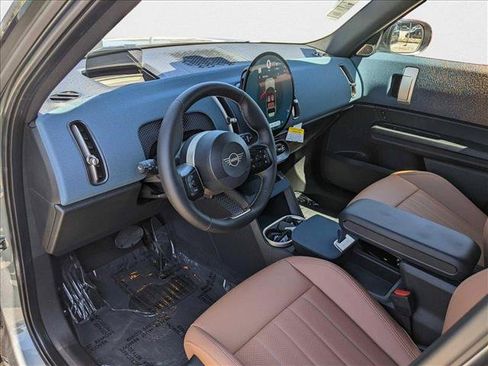 Used 2025 MINI Cooper Countryman S w/ Comfort Package Max AWD/4WD image 3