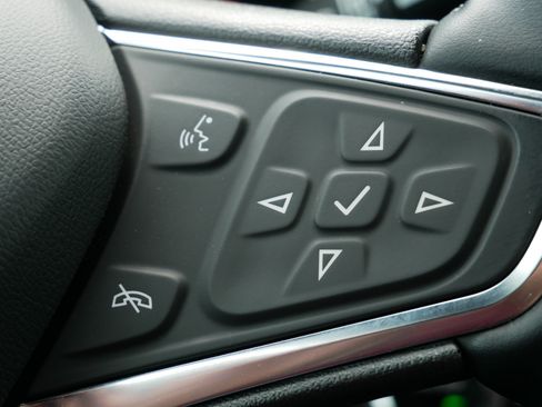 Used 2024 Chevrolet Equinox LT AWD/4WD image 30