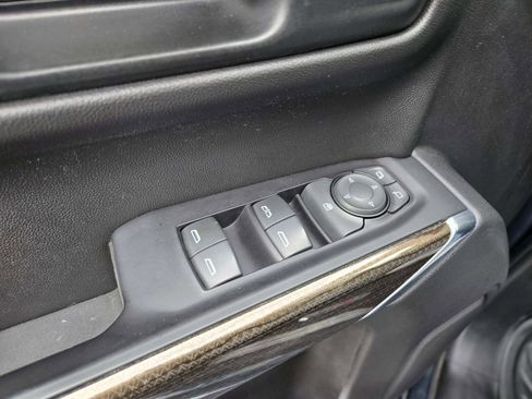 Used 2020 Chevrolet Silverado 1500 LT w/ All-Star Edition image 39