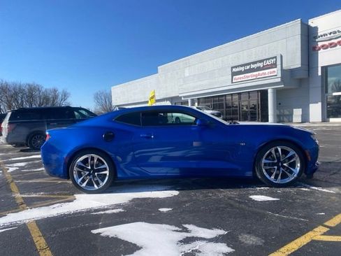 Used 2017 Chevrolet Camaro LT w/ Technology Package image 3